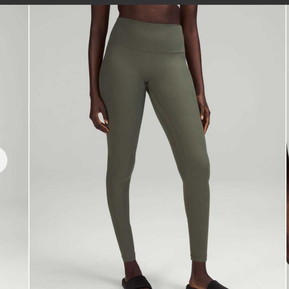 Lululemon Align Ribbed High-Rise Pant 25.5”
Army Green size 8